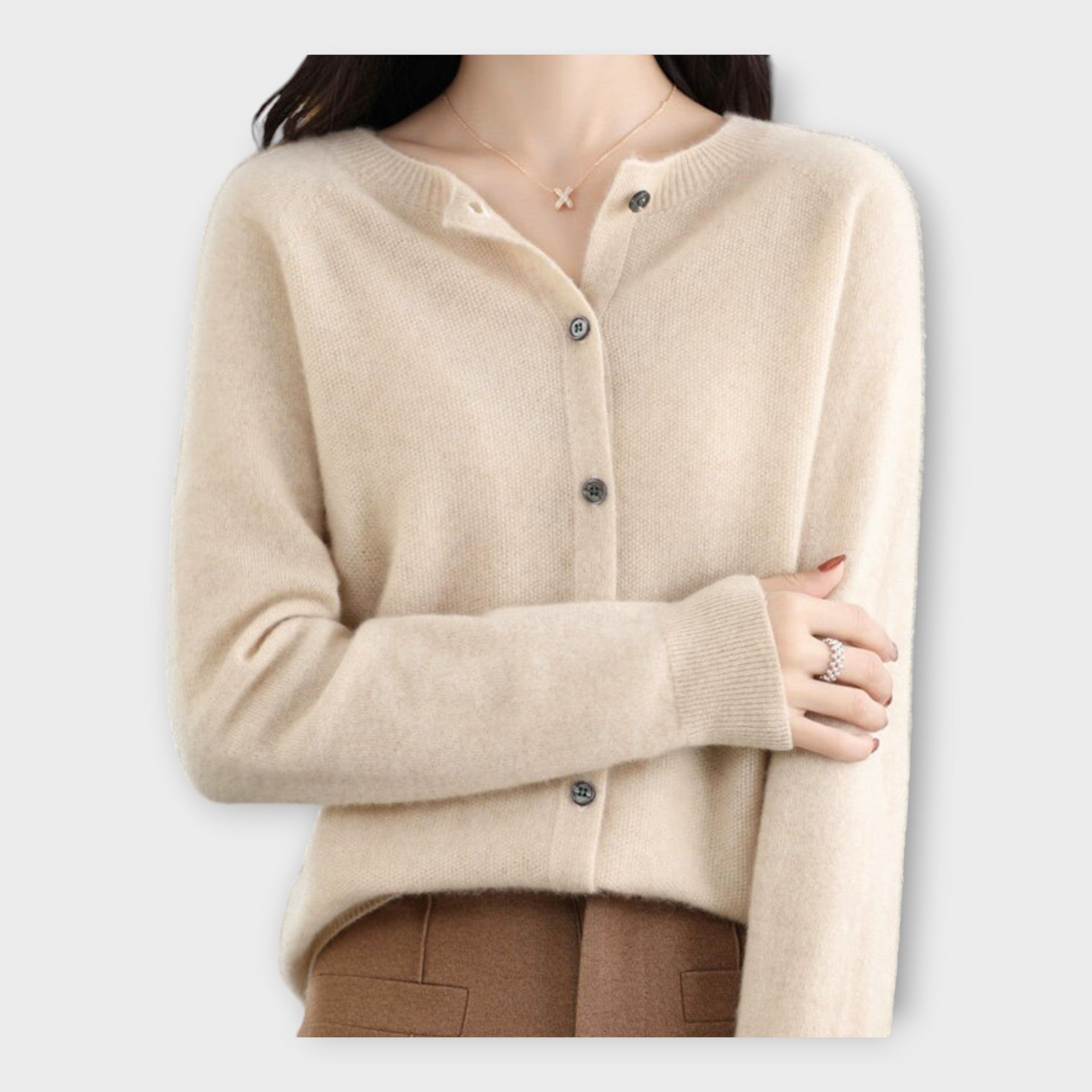 Constanza | Cárdigan Elegante Con Botones